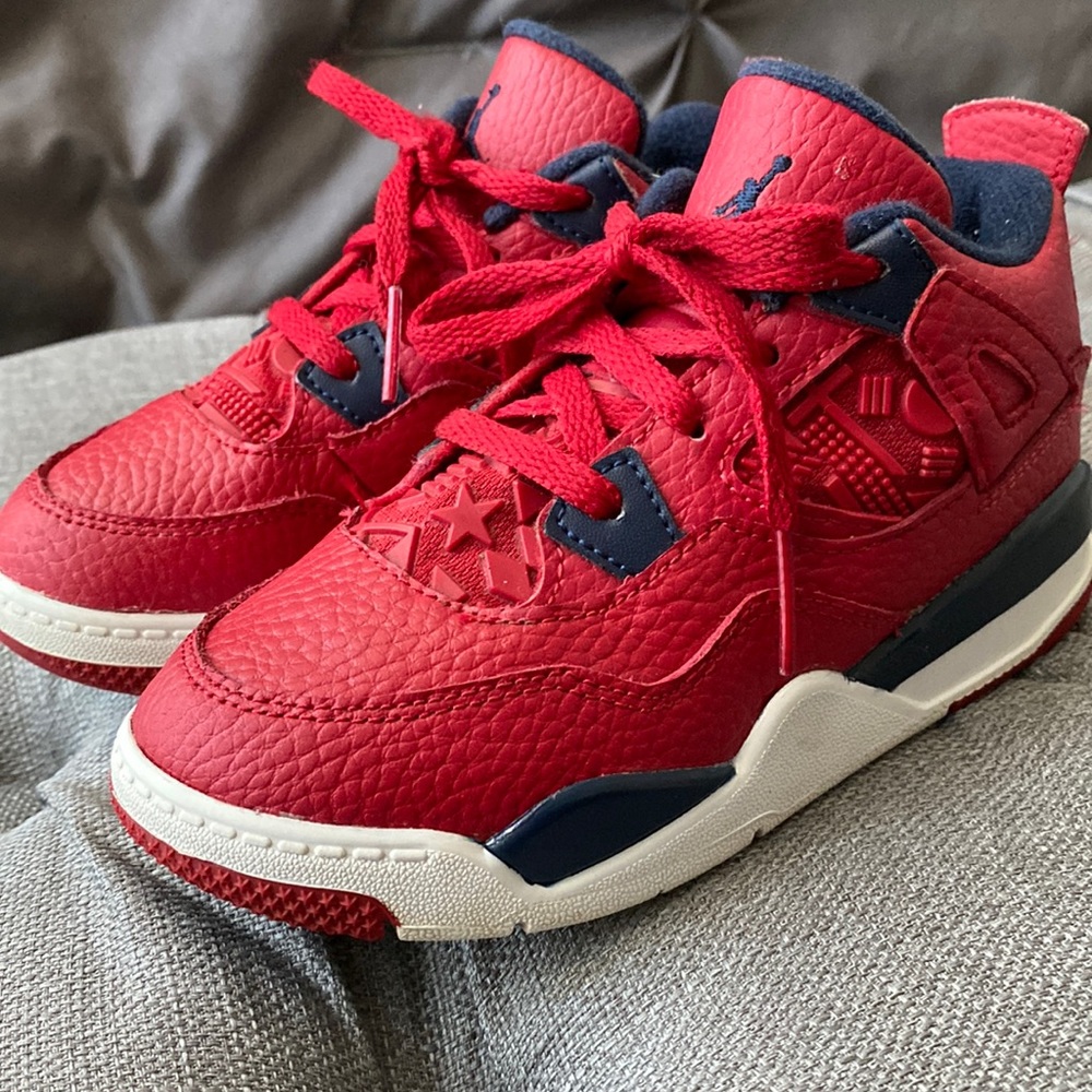 Jordan 4 Retro (FIBA)(2019) -Size 10C 🔥🔥🔥🔥